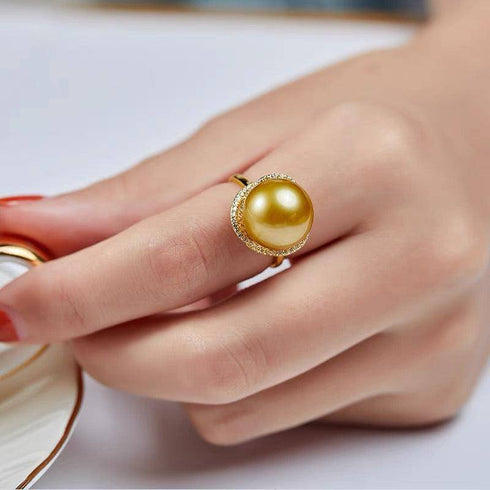 Rose Elegance Golden South Sea Pearl Ring